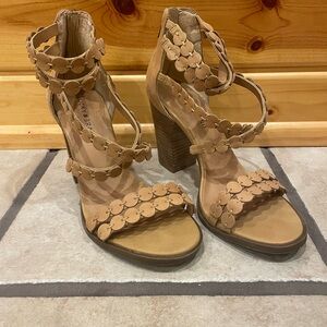 Lucky Brand Strappy Sandals with Block Heel Size 9.5